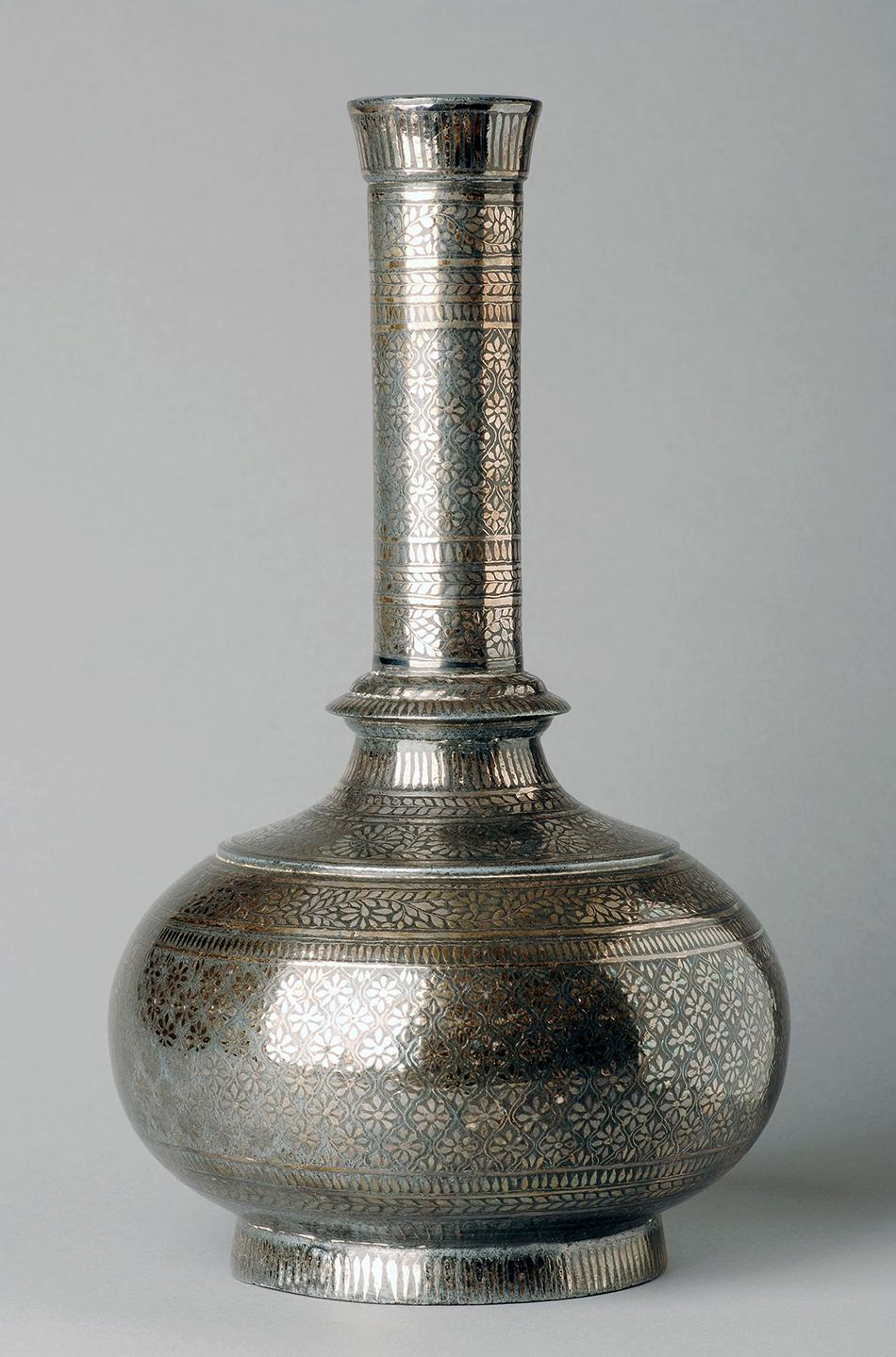 Bidri ware flask, India, late 19th century