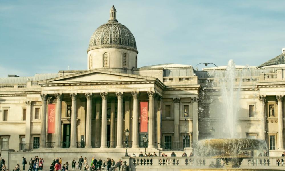 Outside the National Gallery