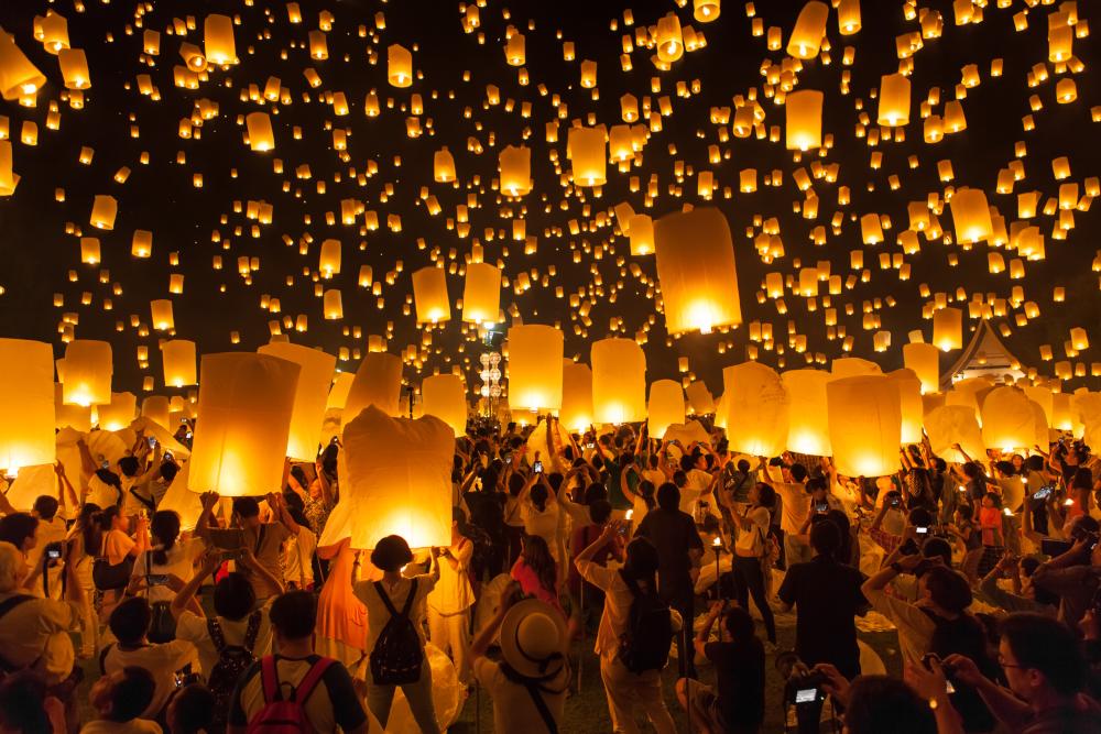 Lanterns in the sky for Yi Peng Festival