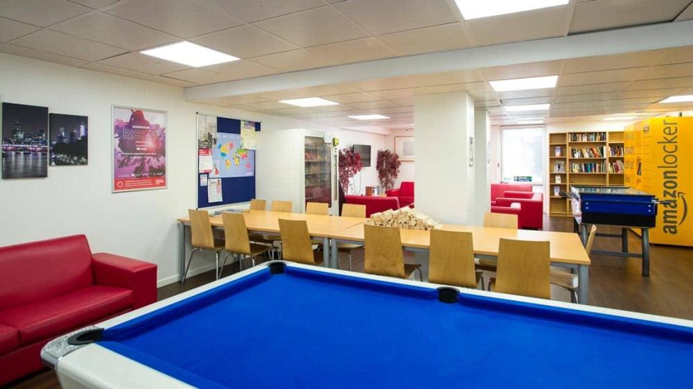 Dinwiddy house common room 2