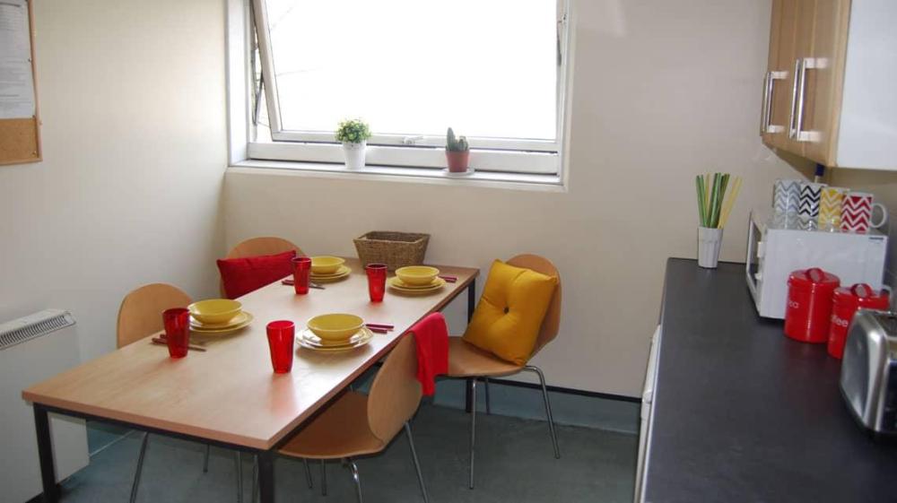 Paul Robeson shared kitchen
