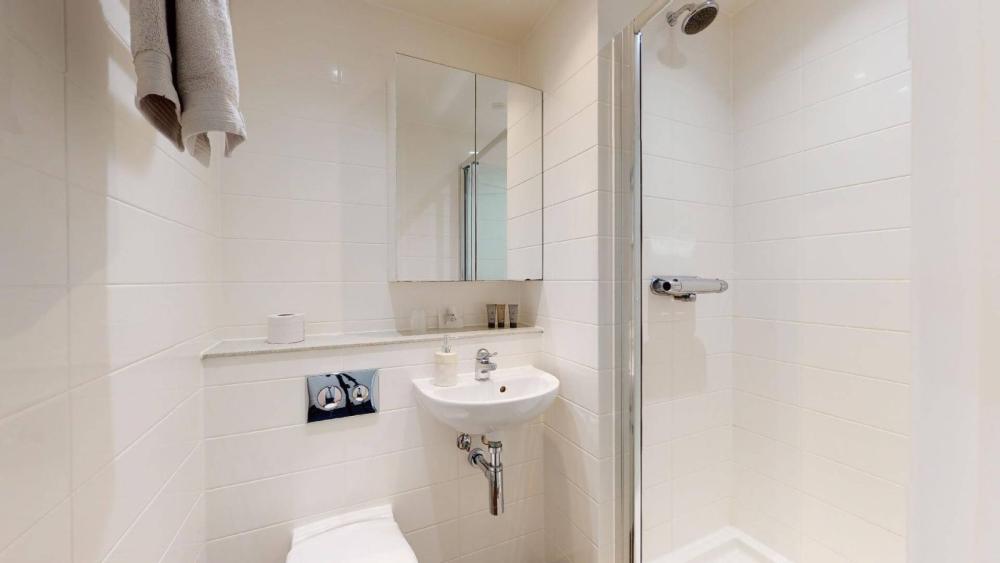 Garden-Hall-En-suite-Catered