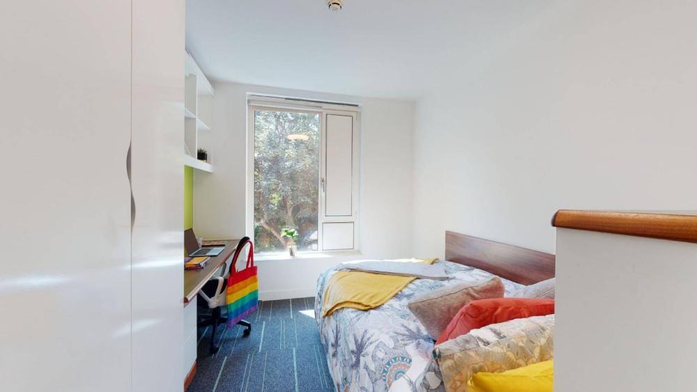 Garden-Hall-En-suite-Catered 