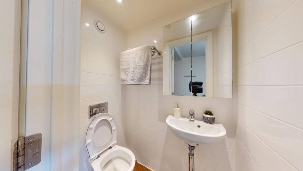 Garden-Hall-Standard-Superior