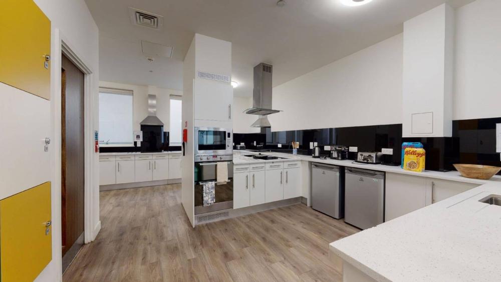 Garden-Hall-Townhouse-4-Shared-Kitchen