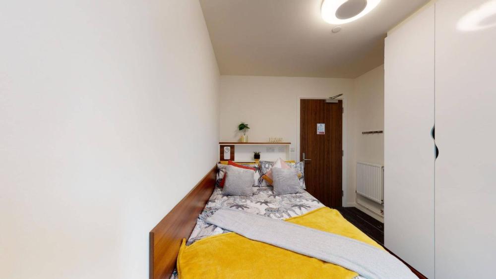 Garden-Halls-3-Bedroom-Apartment-Self-Catered-Bedroom
