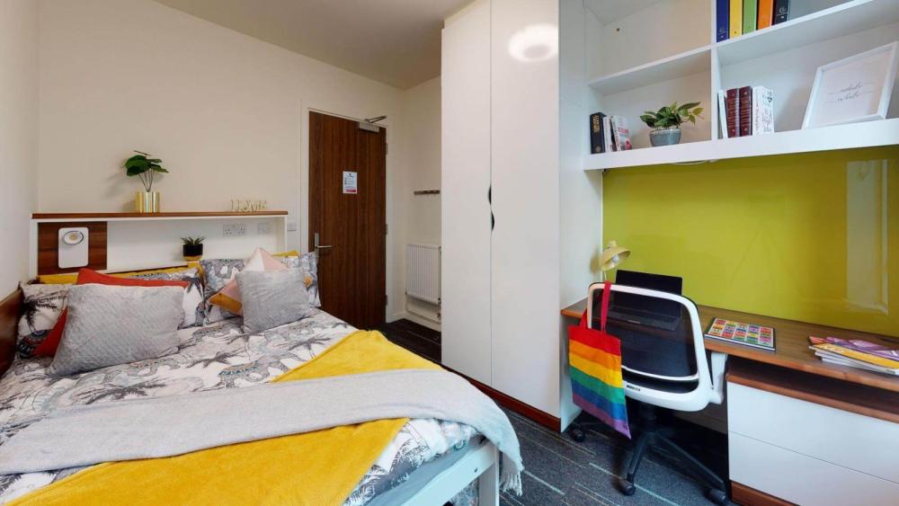 Garden-Halls-3-Bedroom-Apartment-Self-Catered-Bedroom