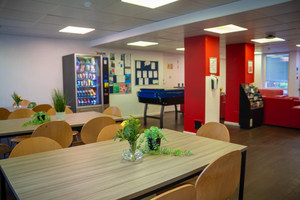 Dinwiddy House common room 3_1.jpg