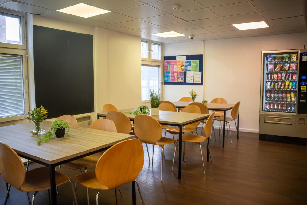 Dinwiddy House common room 4_1.jpg