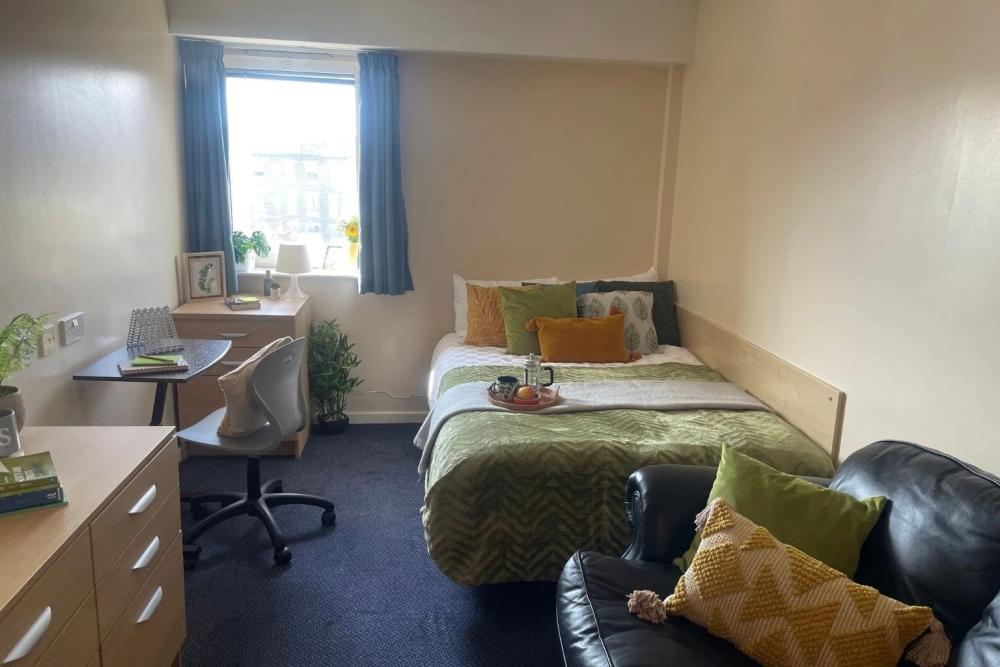 Dinwiddy House studio l.jpeg