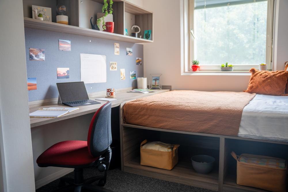 Paul Robeson ensuite 2.jpg