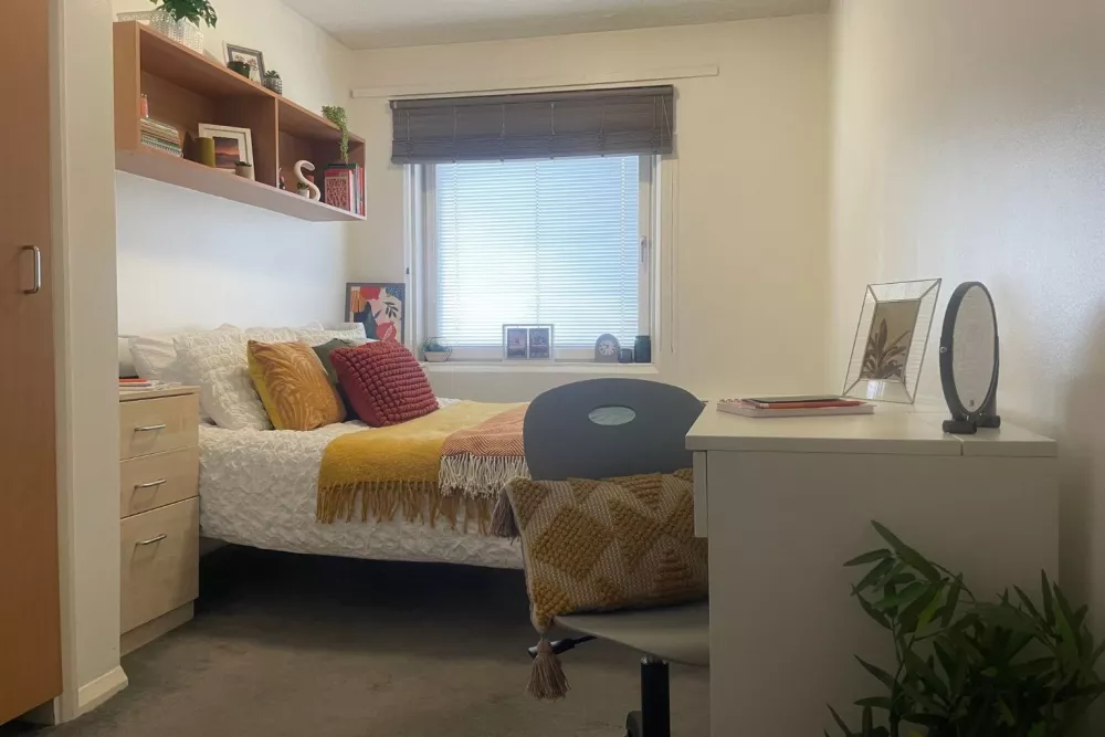 Paul Robeson ensuite 5.jpg