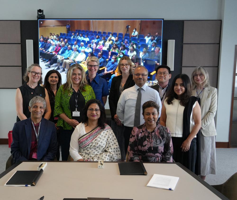 Signing ceremony of SOAS-BRAC University equitable partnership