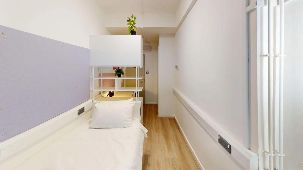 Connaught-Hall-single shared bath CH (refurb)3