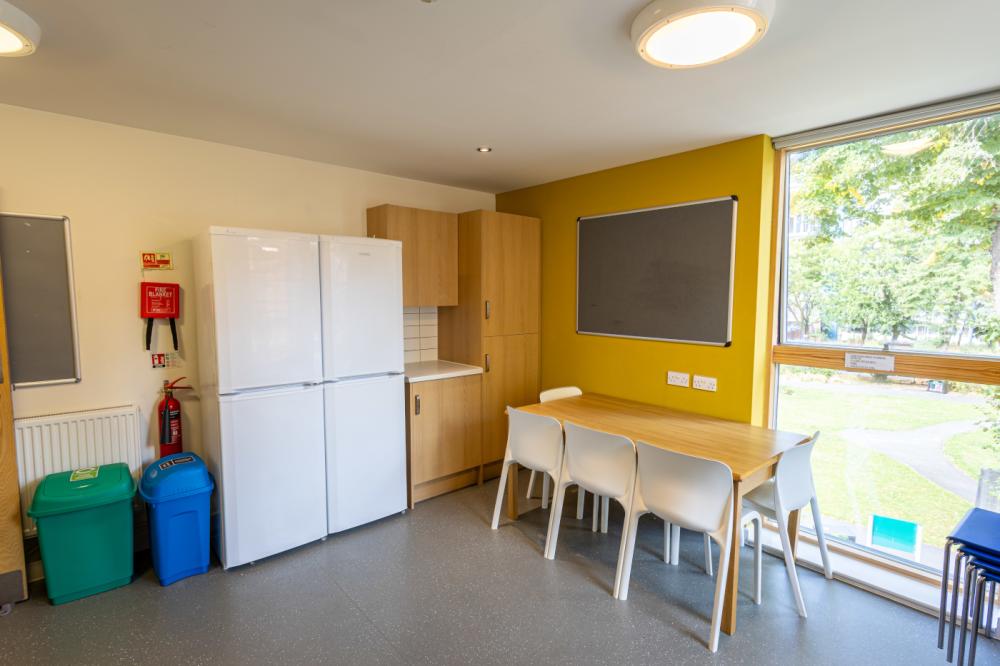 Cordwainers Court D Block Kitchen