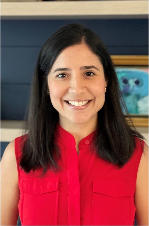 Headshot of María Eugenia Dávalos