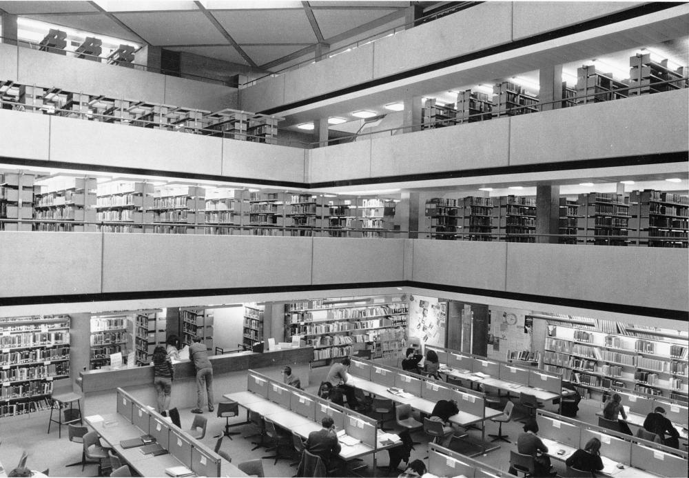 Library main reading room 1994