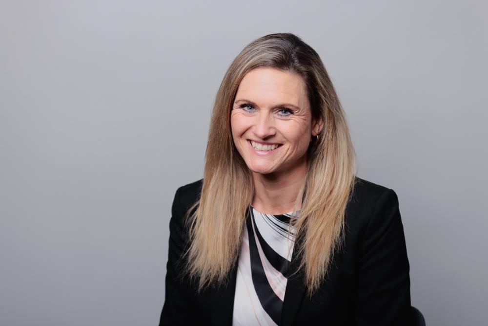 Headshot of Linda Hallback.