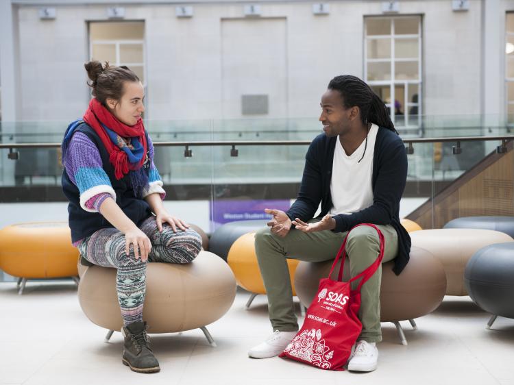 Freshers week 2017, students chat in PWW